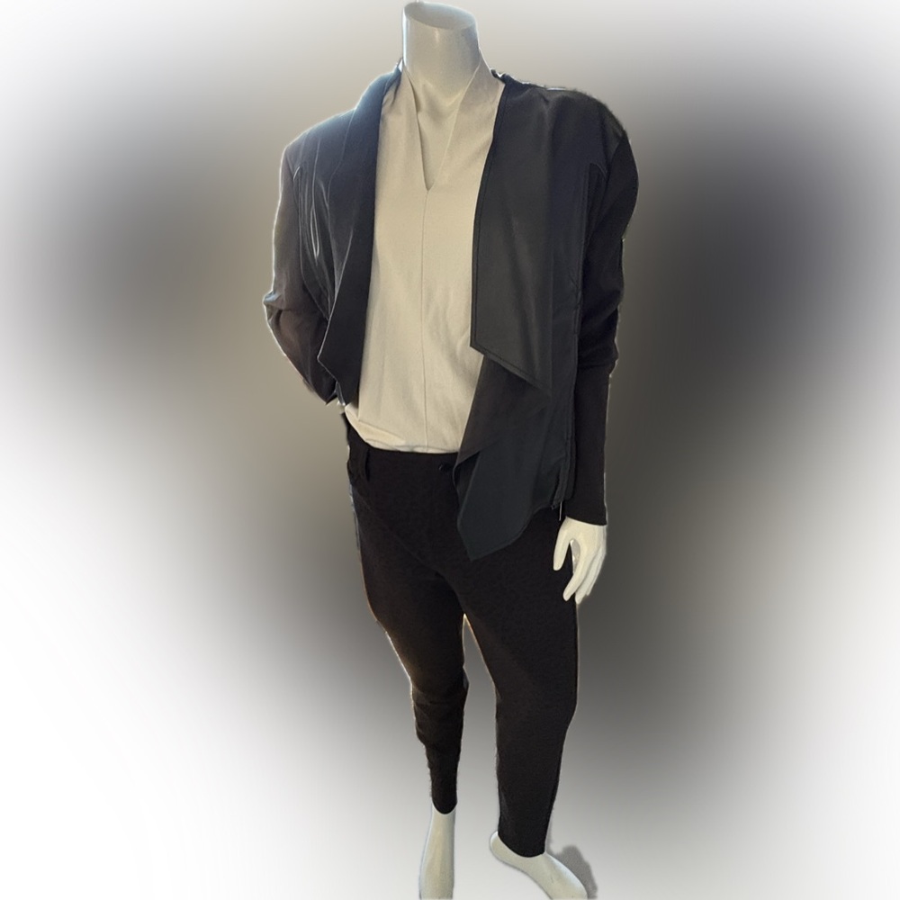 NWOT‎ Women’s edyson black faux leather and knit 
jacket / blazer w/ pockets XXL - Picture 3 of 9